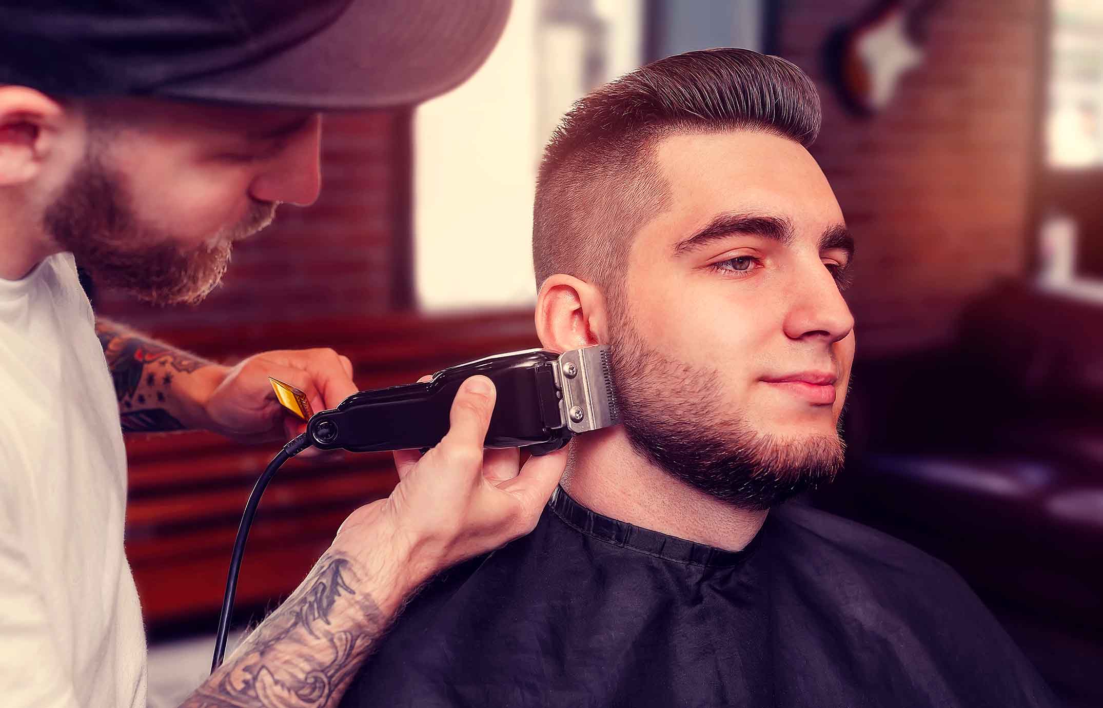 Comment Tailler une Barbe de 10 jours → Elégance → Beauté